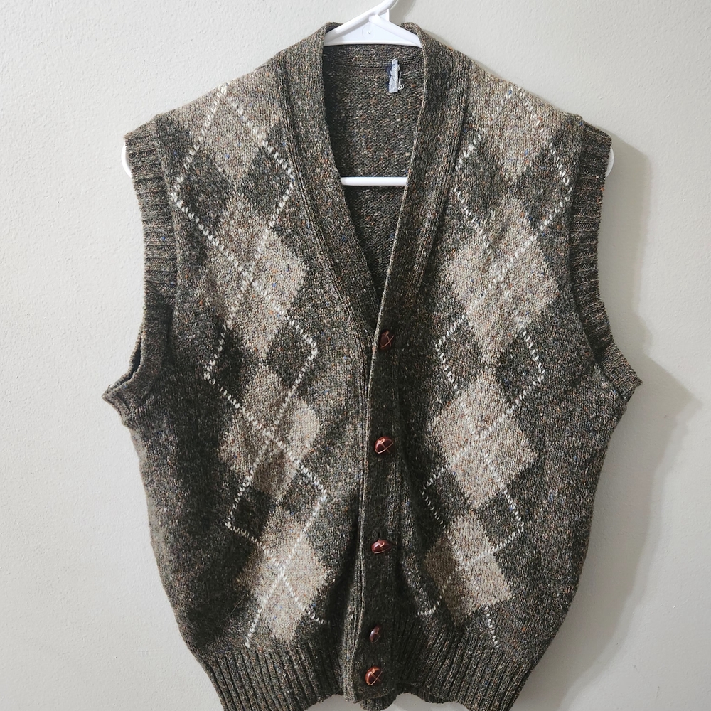 Men's Argyle Knit Vest